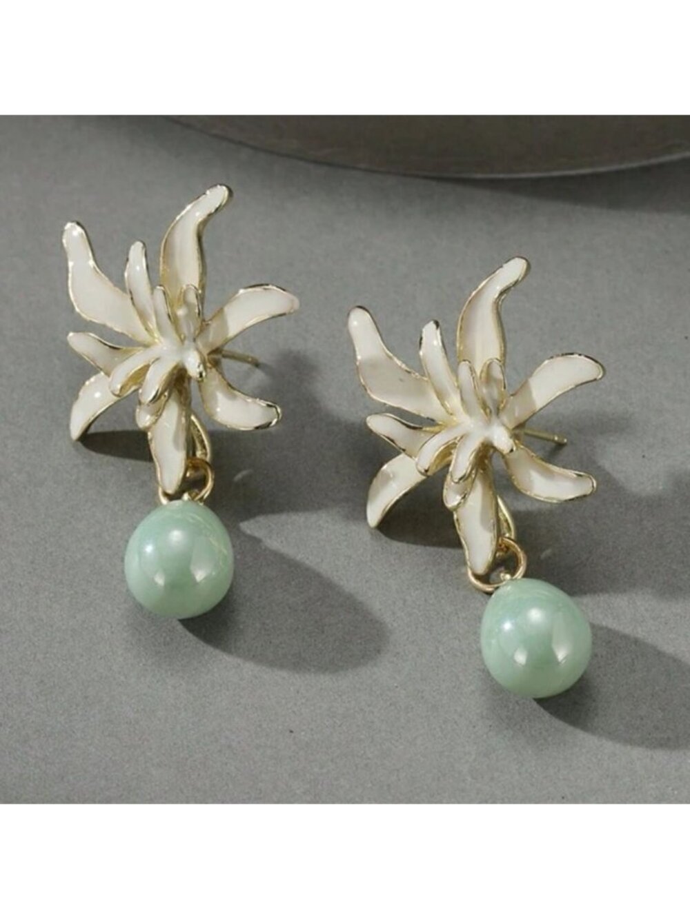 Flower drop earrings A457